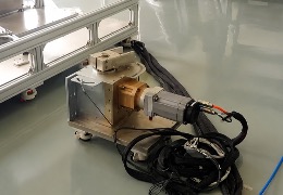 高低温伺服电机在汽车四门两盖检测上应用